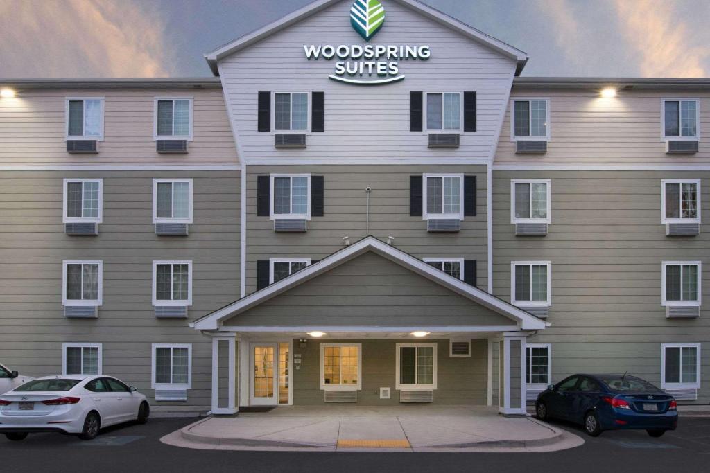 WoodSpring Suites Savannah Garden City Main image 1